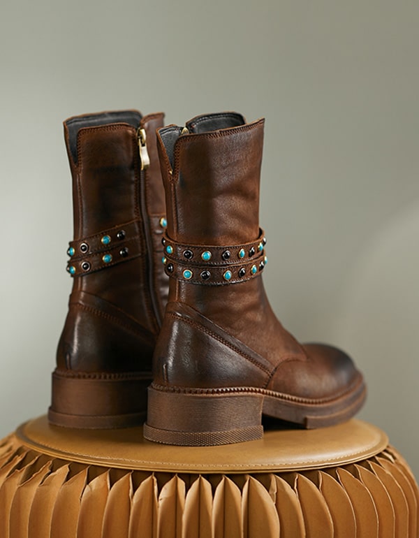 huidiyu Vintage Buckle Studded British Leather Boots