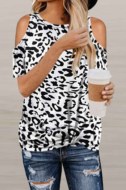 Off-Shoulder Leopard Print T-Shirt ( 2 Colors ) 💖