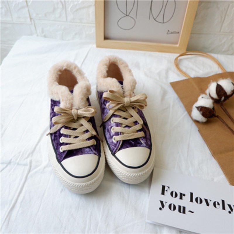 Womens Flat Canvas Snow Sneakers *