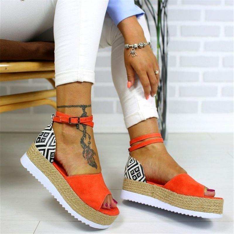 Women Elegant Fashion Thick Sole Adjustable Buckle Sandals .*