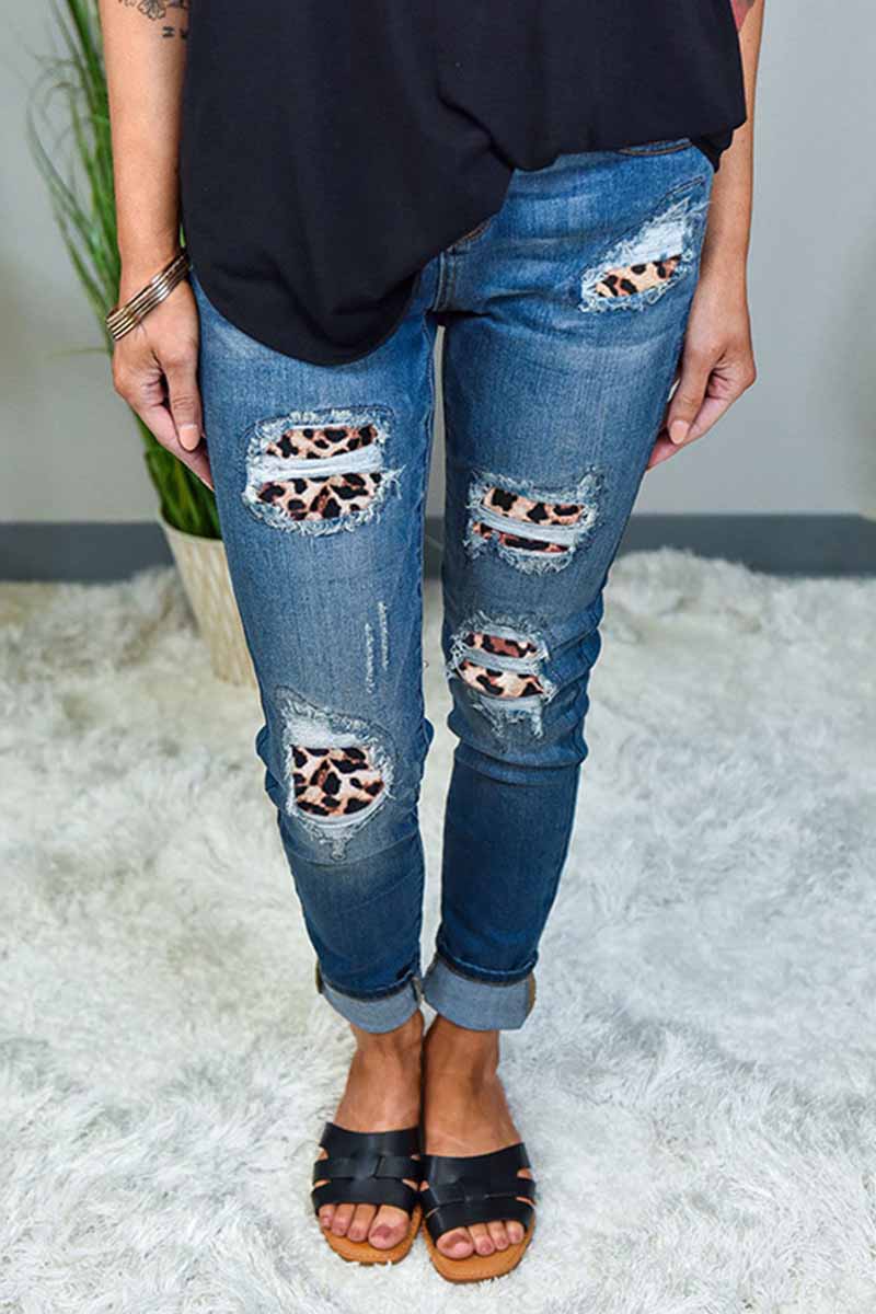 Printed Hole Washed  White Jeans 💖