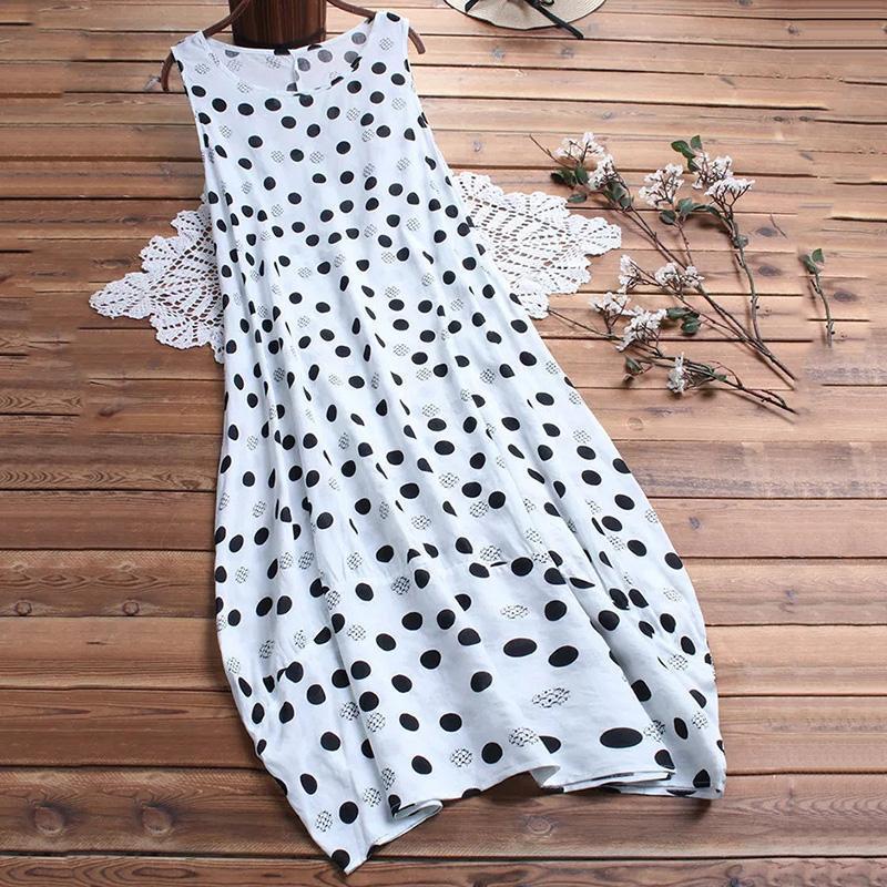 A Casual Round Collar Dot Print Dress - Veooy