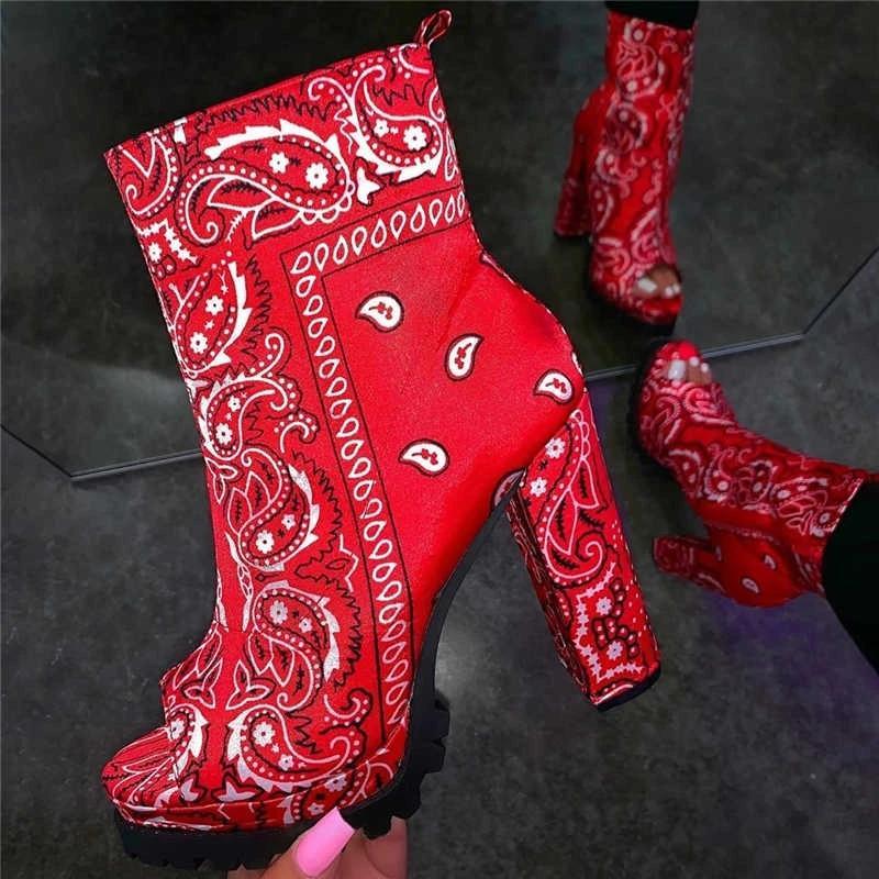 Women Trendy Characteristic Pattern Pointed Toe Slip On Mid Heel Boots