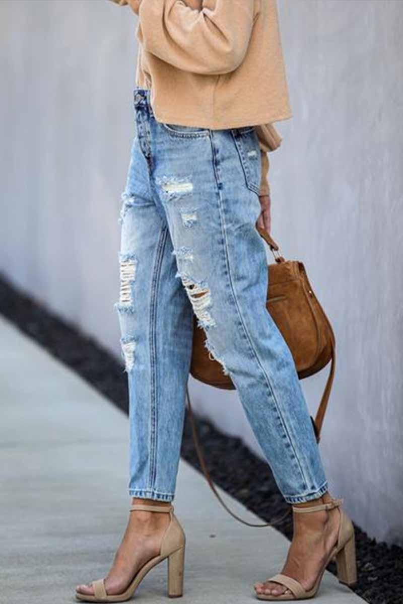 Mid Waist Ripped Jeans 💖