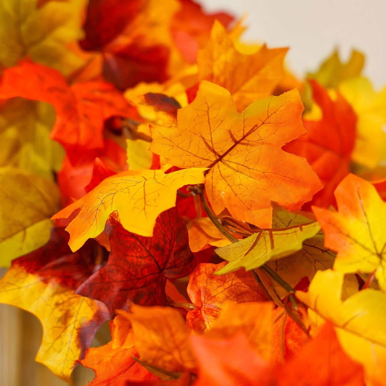 1pc Artificial Fall Maple Leaf Garland, Simulation Autumn Leaves Garland For Thanksgiving Halloween Maple Syrup Festivals Wedding (66.93inch)
