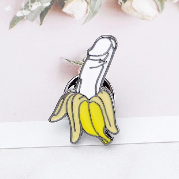A parody of banana brooch pins #YYL-687 - Veooy