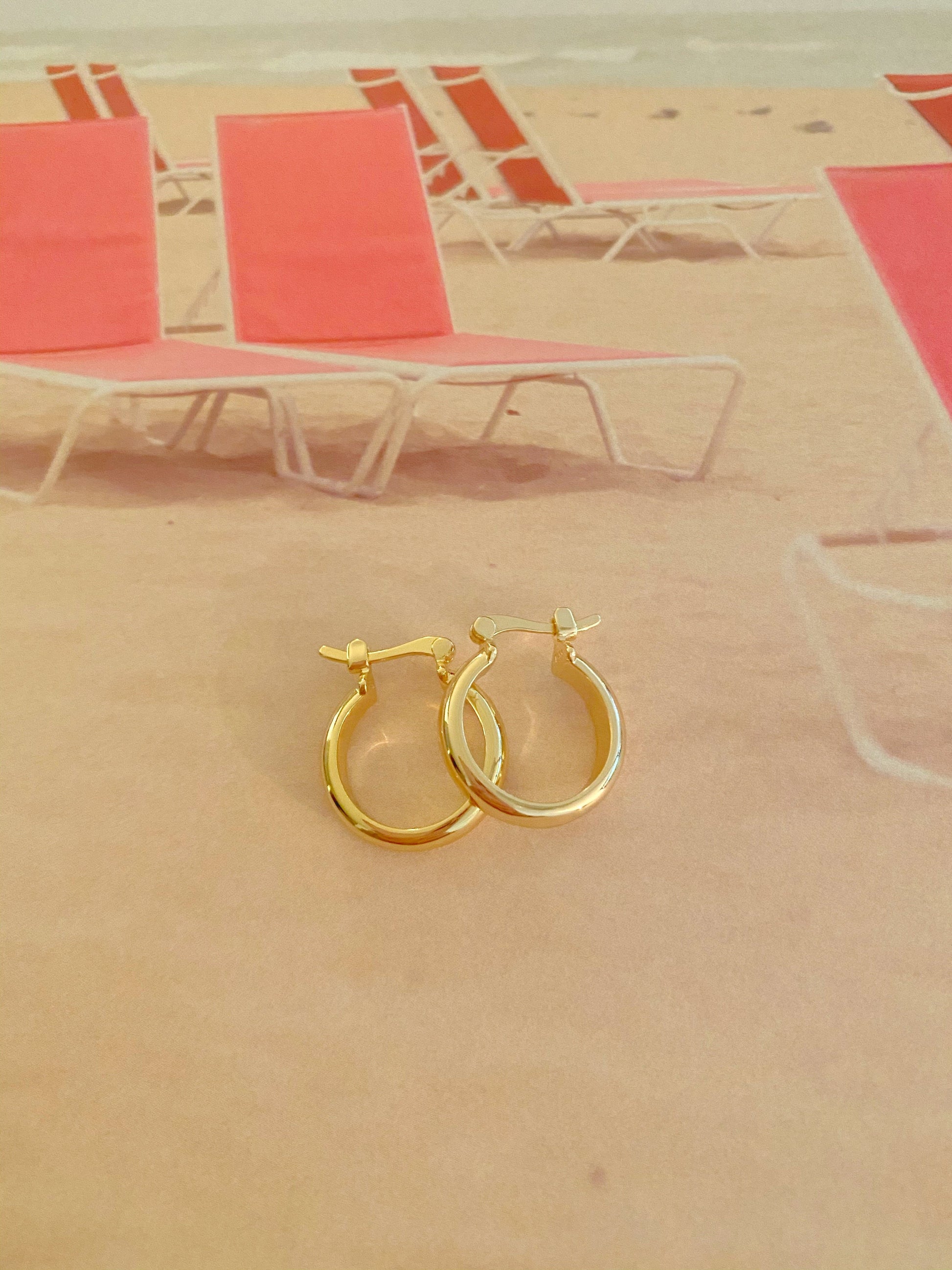 Basic B* Earrings (gold) - Veooy