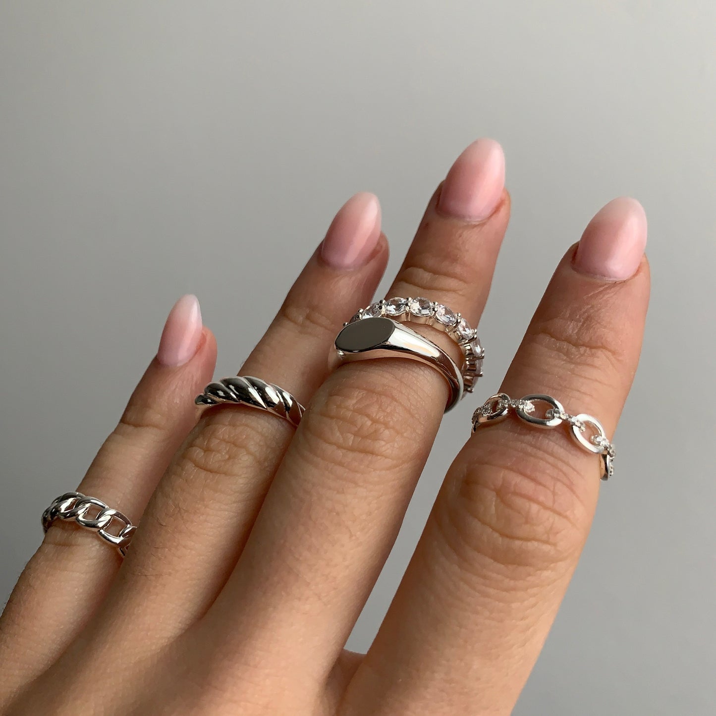 Basic B* Ring (silver) - Veooy