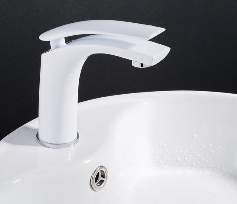 Caron - Single Handle Brass Bathroom Faucet - Veooy