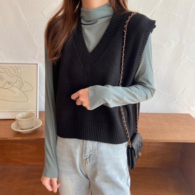 Knitted V-Neck Vest Sweater-veooy