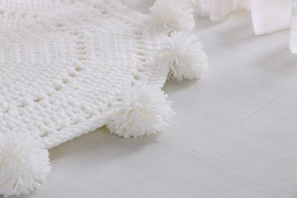 Decker - Handwoven Crochet Round Rug - Veooy