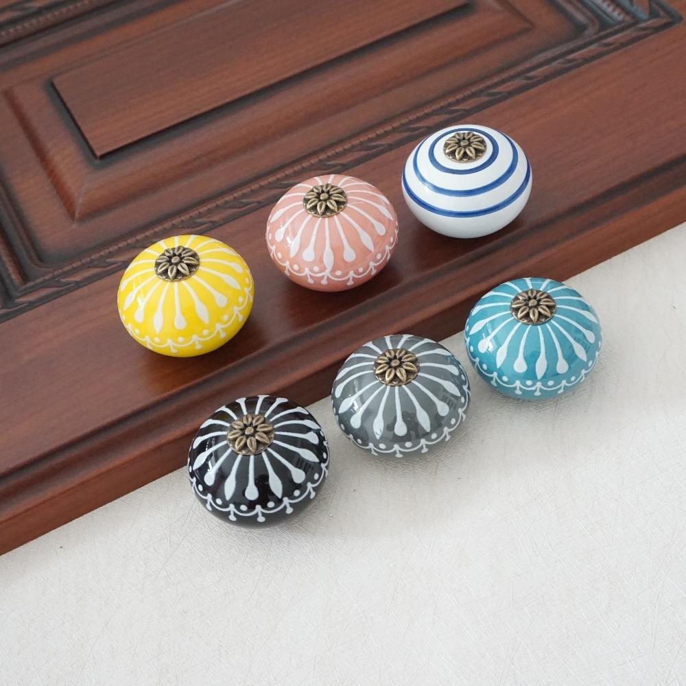 Anouk - Ceramic Macaroon Cupboard & Door Handle - Veooy