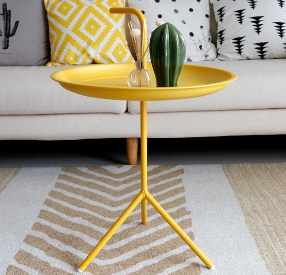 Augie - Modern Nordic Side Table - Veooy